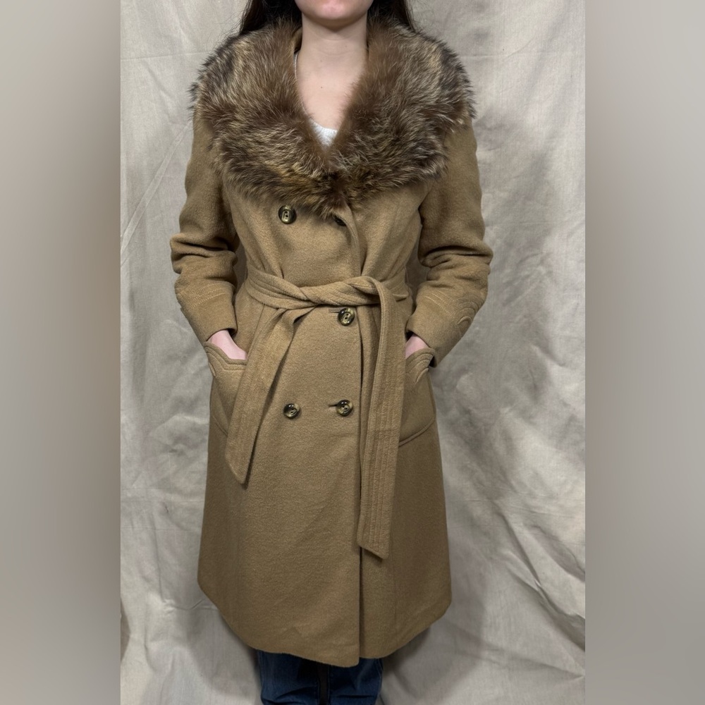 Women's 70’s Tan Double-Breasted Camel & Wool Coat with Genuine Fur Collar